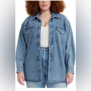 NWT Plus Levi’s Western denim shirt